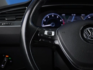 Внедорожник Volkswagen Tiguan 2017 года, 2647444 рублей, Москва
