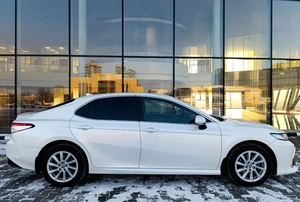 Седан Toyota Camry 2021 года, 3135000 рублей, Красноярск