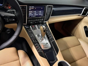 Лифтбек Porsche Panamera 4 2016 года, 3849900 рублей, Казань