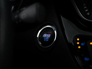 Внедорожник Toyota C-HR 2021 года, 3737077 рублей, Москва