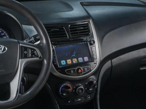 Седан Hyundai Solaris 2012 года, 699000 рублей, Сургут