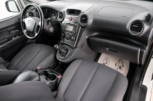 Минивэн Kia Carens 2011 года, 729000 рублей, Красноярск
