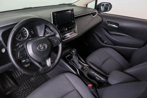 Седан Toyota Corolla 2019 года, 1789000 рублей, Пермь