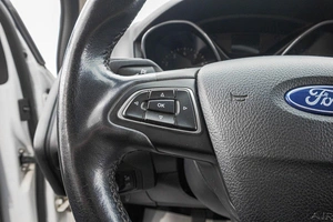 Хетчбэк Ford Focus 2018 года, 989000 рублей, Барнаул