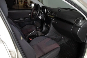 Седан Mazda 3 2005 года, 619000 рублей, Челябинск