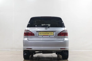 Минивэн Toyota Ipsum 2004 года, 789000 рублей, Новокузнецк