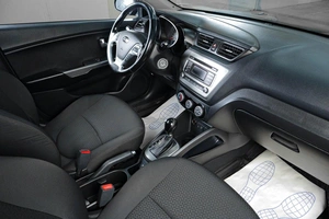 Седан Kia Rio 2016 года, 1059000 рублей, Тюмень