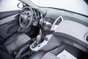 Седан Chevrolet Cruze 2014 года, 819000 рублей, Пермь