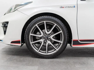 Лифтбек Toyota Prius 2012 года, 1350000 рублей, Красноярск