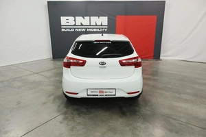 Хэтчбек Kia Rio 2014 года, 1080000 рублей, Курск