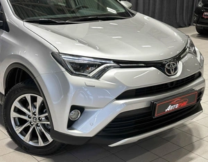 Внедорожник Toyota RAV4 2017 года, 2657000 рублей, Красноярск