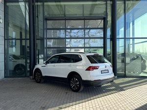 Внедорожник Volkswagen Tiguan 2022 года, 2650000 рублей, Уфа