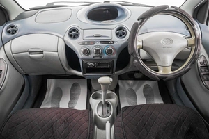 Хетчбэк Toyota Vitz 1999 года, 369000 рублей, Барнаул