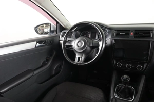 Седан Volkswagen Jetta 2013 года, 819000 рублей, Пермь