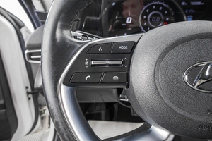 Седан Hyundai Elantra 2020 года, 1899000 рублей, Барнаул