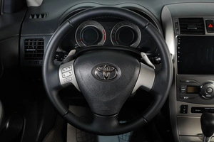 Седан Toyota Corolla 2008 года, 919000 рублей, Тюмень