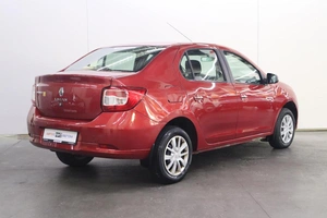 Седан Renault Logan 2015 года, 955000 рублей, Брянск