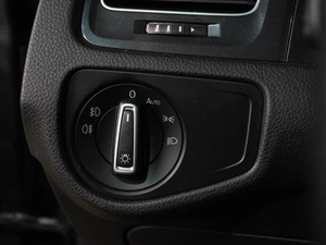 Хетчбэк Volkswagen Golf 2018 года, 1889000 рублей, Воронеж