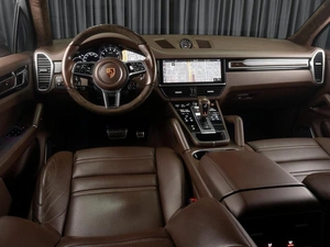 Внедорожник Porsche Cayenne S 2018 года, 7999000 рублей, Тюмень