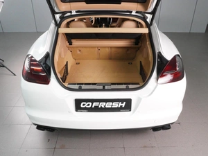 Лифтбек Porsche Panamera 4 2010 года, 2905000 рублей, Красный Пахарь
