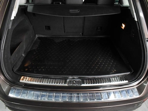 Внедорожник Volkswagen Touareg 2012 года, 2035000 рублей, Воронеж