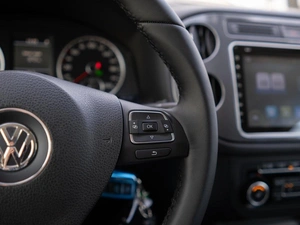 Внедорожник Volkswagen Tiguan 2011 года, 1299000 рублей, Большой Сочи