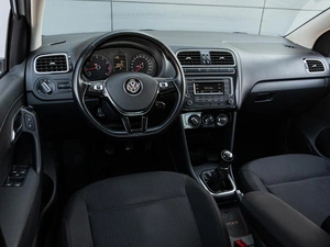 Седан Volkswagen Polo 2017 года, 980000 рублей, Краснодар