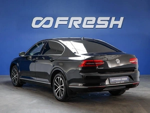 Седан Volkswagen Passat 2018 года, 1953999 рублей, Москва