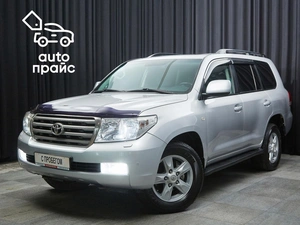 Внедорожник Toyota Land Cruiser 2010 года, 3200000 рублей, Красноярск