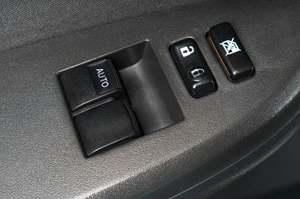 Седан Toyota Corolla 2011 года, 1379000 рублей, Тюмень