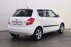 Хэтчбек Skoda Fabia 2011 года, 680000 рублей, Брянск