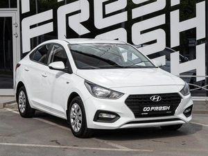 Седан Hyundai Solaris 2017 года, 1099000 рублей, Волгоград