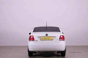 Седан Volkswagen Polo 2014 года, 1059000 рублей, Омск