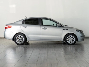 Седан Kia Rio 2013 года, 849000 рублей, Саратов