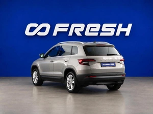 Внедорожник Skoda Karoq 2020 года, 2767444 рублей, Москва