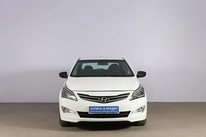 Седан Hyundai Solaris 2016 года, 799000 рублей, Новосибирск
