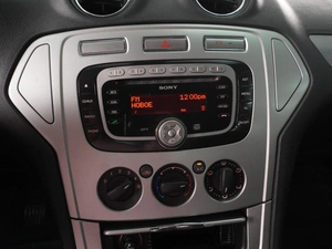 Седан Ford Mondeo 2010 года, 850000 рублей, Красный Пахарь