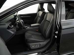 Седан Toyota Camry 2024 года, 3984444 рублей, Москва