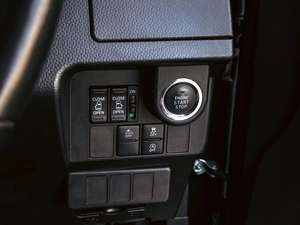 Минивэн Toyota Roomy 2019 года, 1220000 рублей, Краснодар