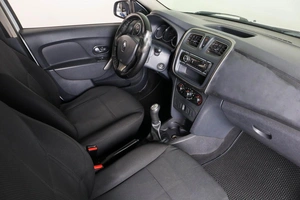 Седан Renault Logan 2015 года, 619000 рублей, Пермь