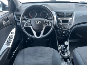 Седан Hyundai Solaris 2015 года, 959000 рублей, Абакан