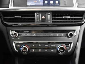 Седан Kia Optima 2018 года, 1735100 рублей, Казань