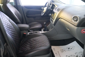 Седан Ford Focus 2011 года, 589000 рублей, Омск