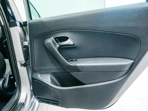 Седан Volkswagen Polo 2019 года, 1349000 рублей, Красноярск