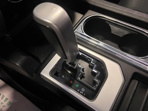 Пикап Toyota Tundra 2017 года, 5699000 рублей, Красноярск