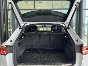 Внедорожник Audi Q8 2018 года, 5299999 рублей, Уфа