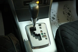 Седан Toyota Corolla 2008 года, 1049000 рублей, Омск