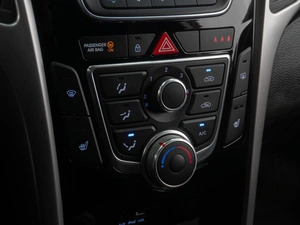 Хетчбэк Hyundai i30 2013 года, 810000 рублей, Тюмень