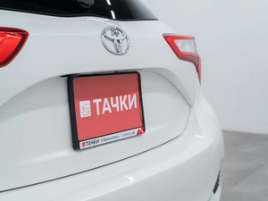 Хетчбэк Toyota Vitz 2019 года, 1030000 рублей, Красноярск