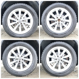 Внедорожник Volkswagen Tiguan 2012 года, 1499000 рублей, Обнинск